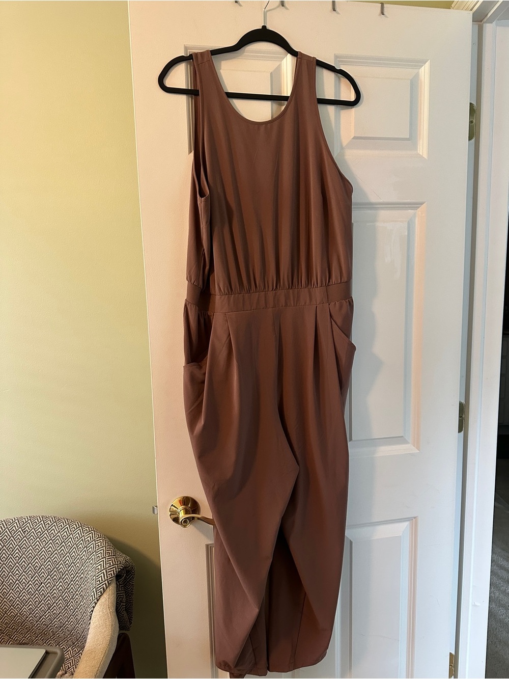 Sleeveless Mauve Jumpsuit with Elastic Waist